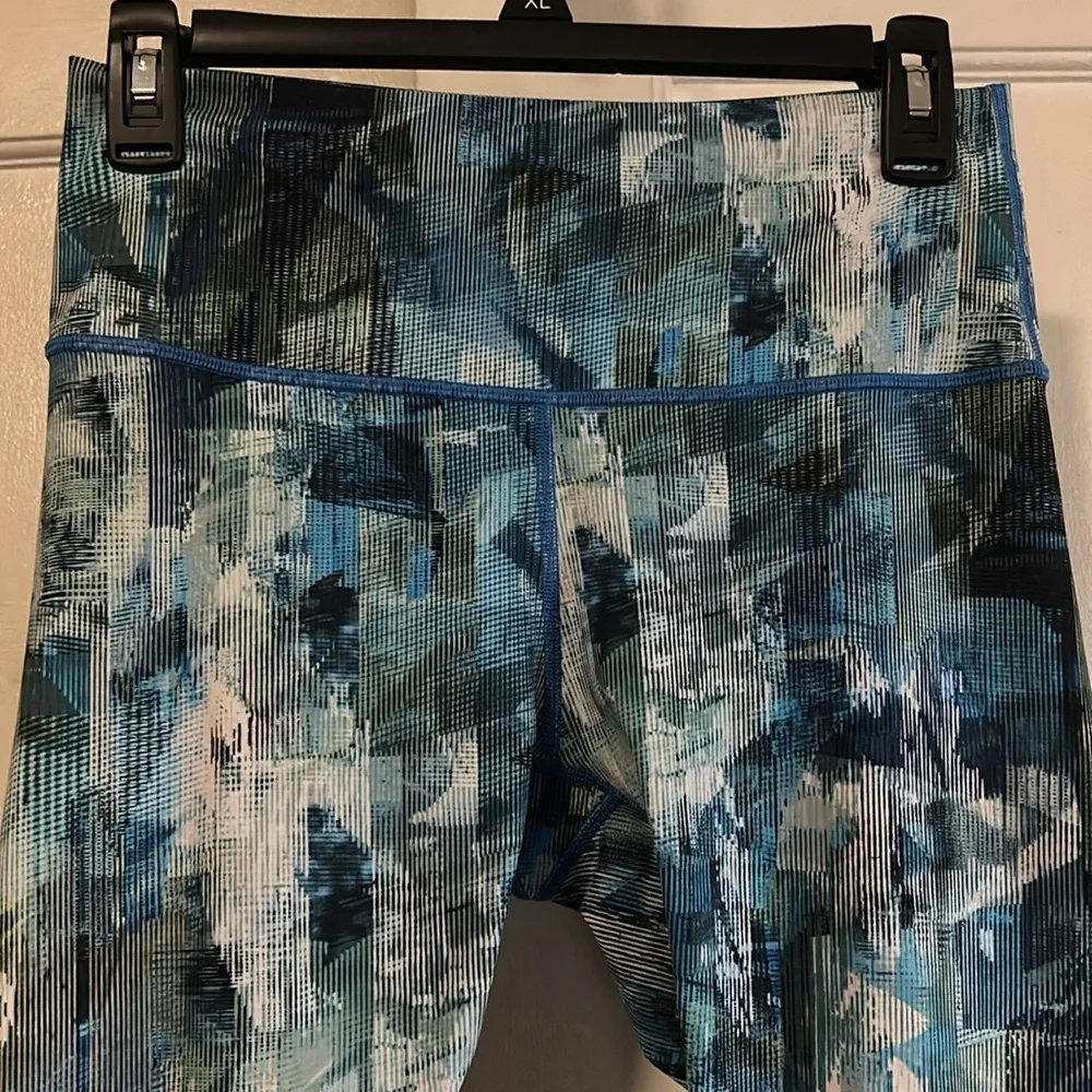 Lululemon Leggings 28” Multicolor ~ EUC - Picture 2 of 8